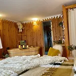 בית הארחה Les Logis Du Pech 3*
