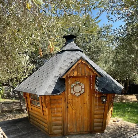 Guest house Les Logis Du Pech *